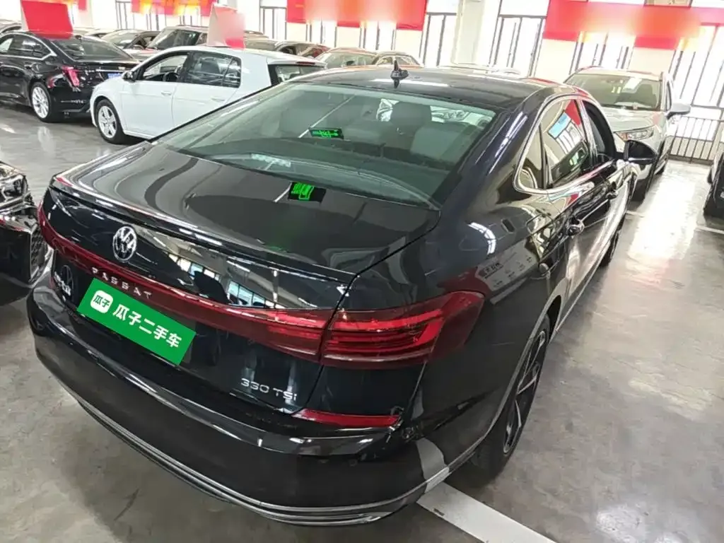 Volkswagen Passat — фото 6
