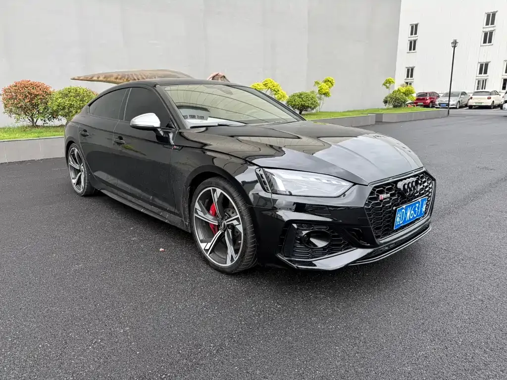 Audi RS 5 — фото 1