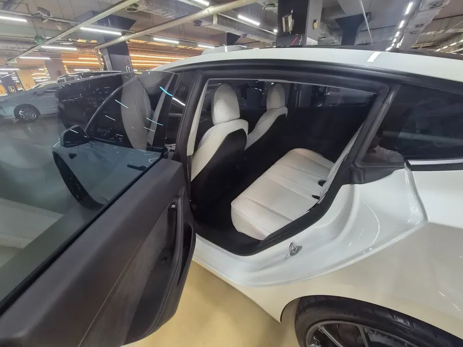 Tesla Model 3 2021 из KR, фото 5