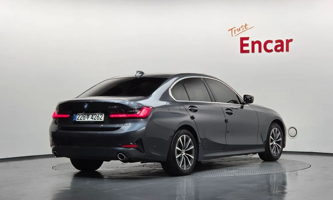 BMW 3-Series 2021 из KR, фото 7