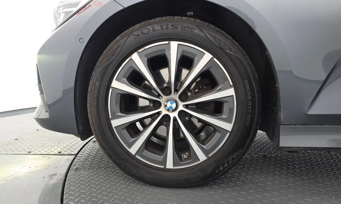 BMW 3-Series 2021 из KR, фото 6