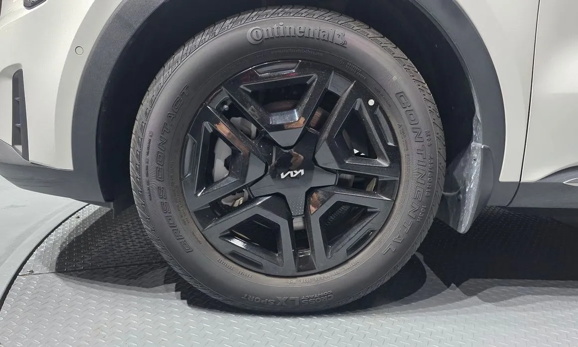 Kia Sorento — фото 4