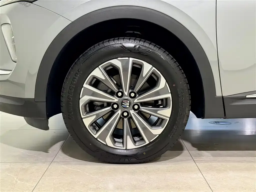Buick Envision S — фото 10