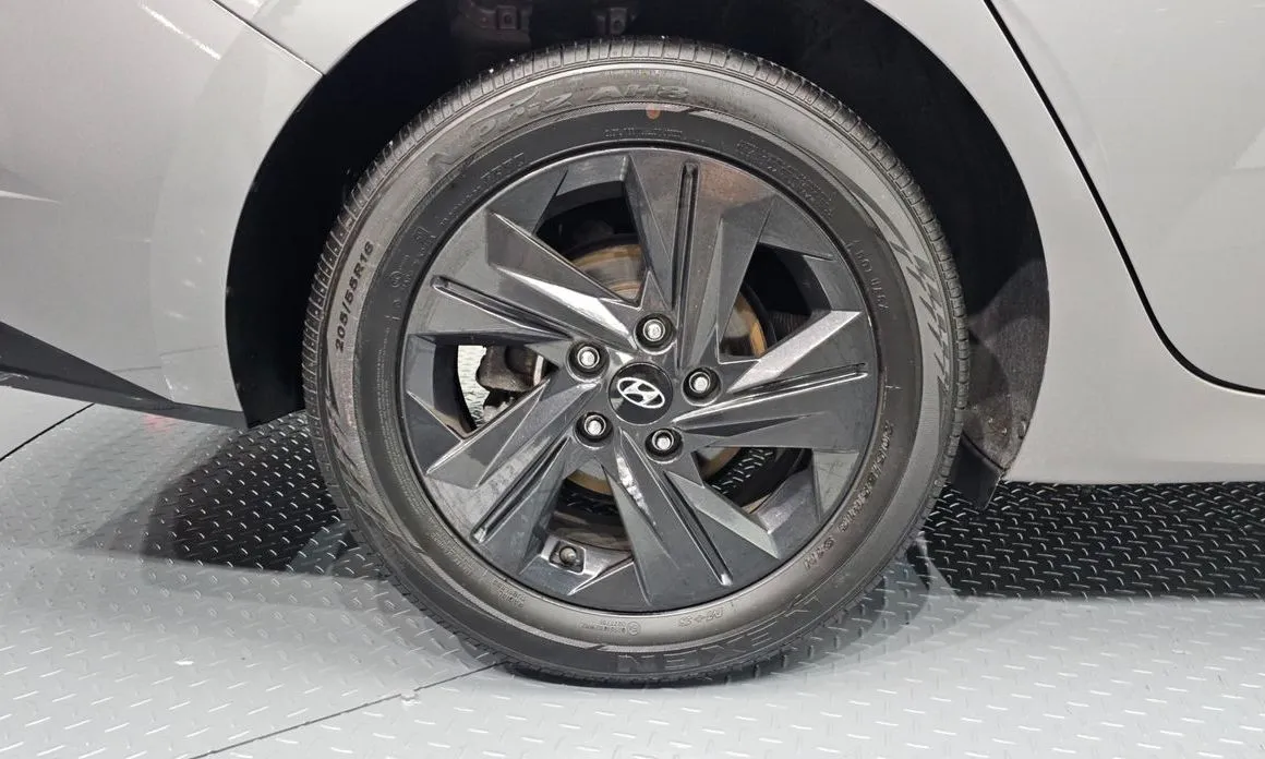Hyundai AVANTE 2021 из KR, фото 8