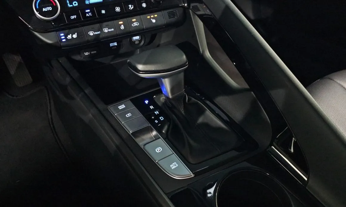 Hyundai AVANTE 2021 из KR, фото 10