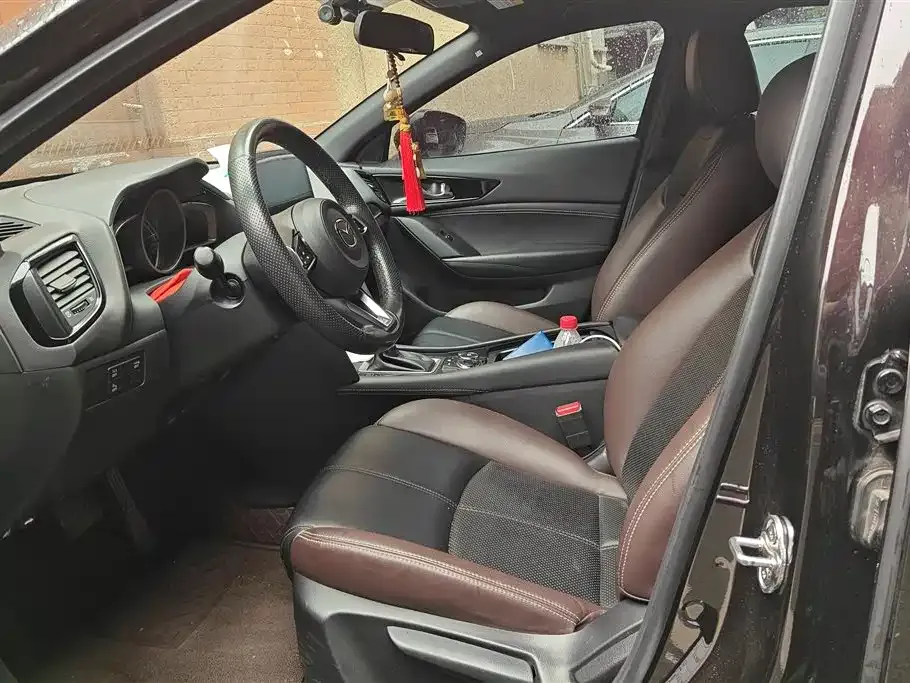 Mazda CX-4 2022 из CN, фото 2