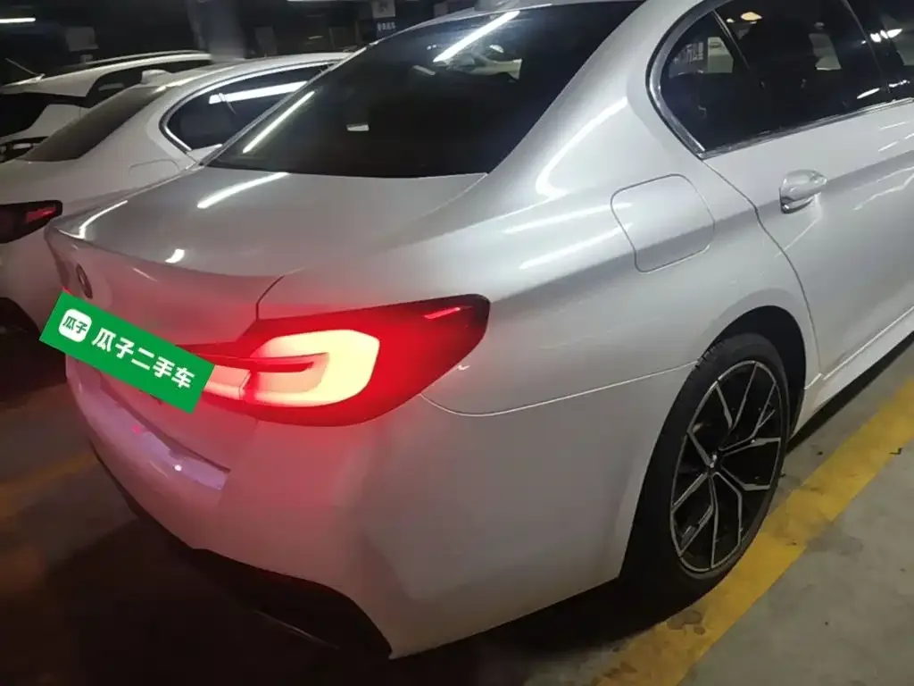 BMW 5 Series — фото 2