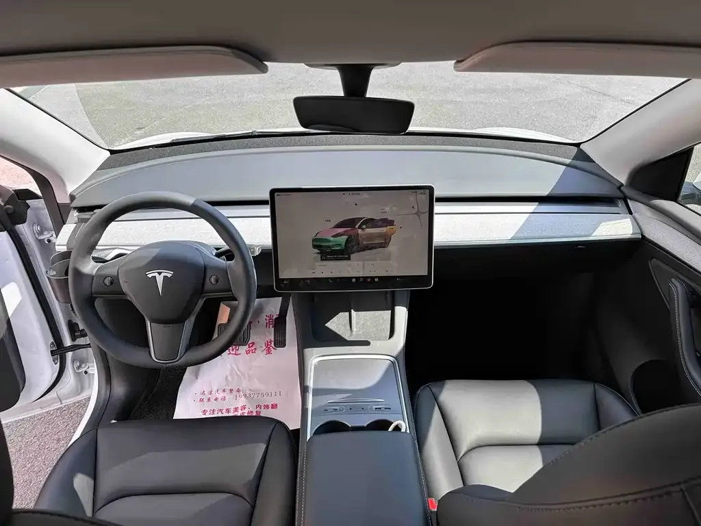 Tesla Model Y — фото 4