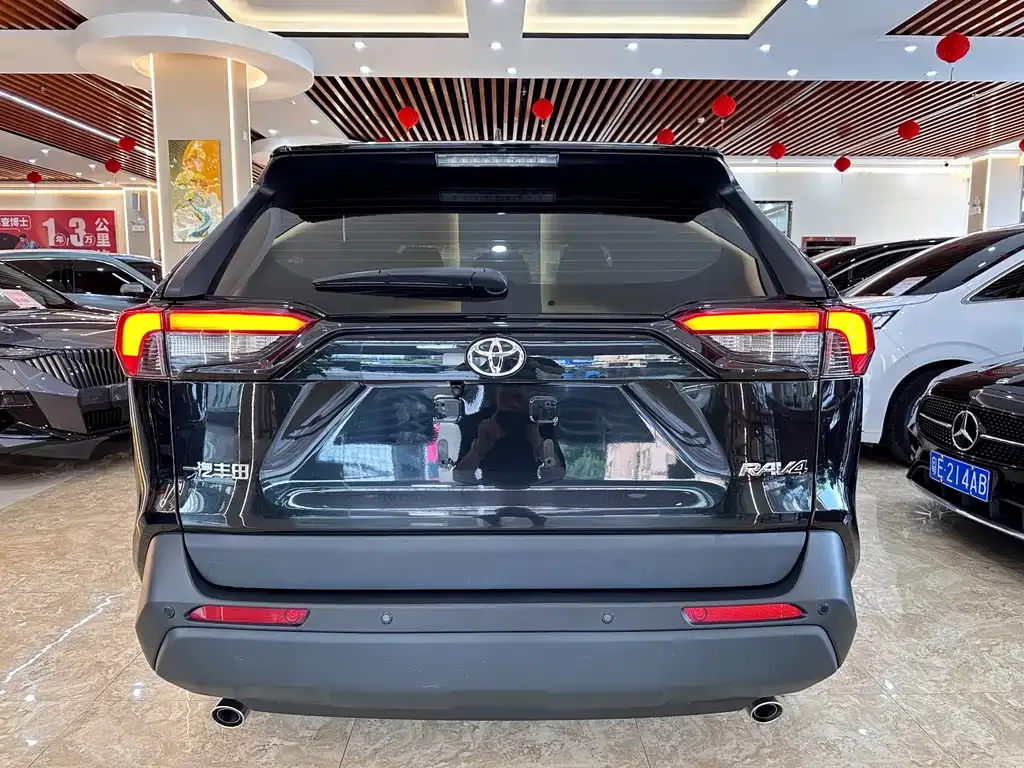 Toyota RAV4 2024 из CN, фото 9