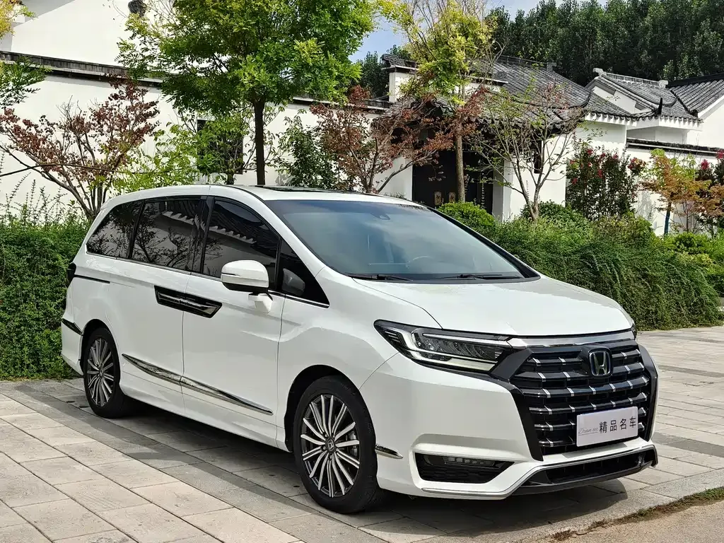 Honda Elysion — фото 10
