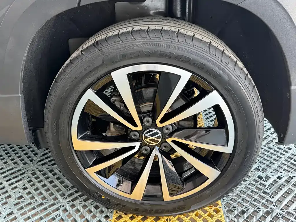 Volkswagen Tharu — фото 7