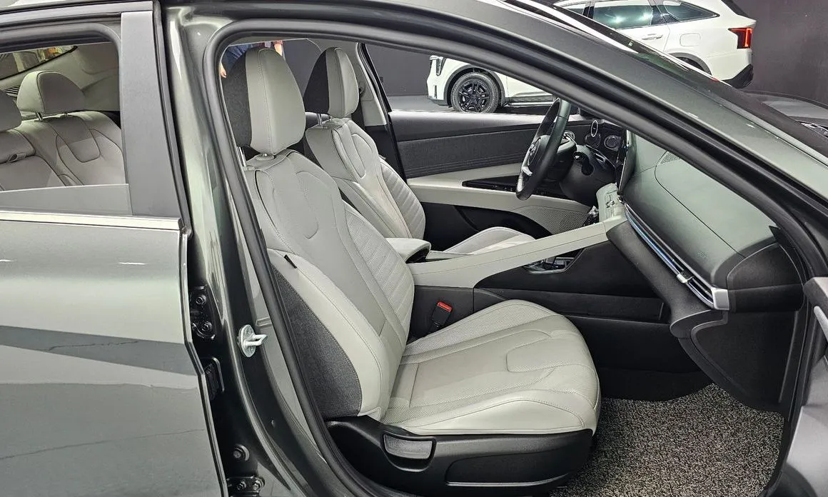 Hyundai AVANTE — фото 4
