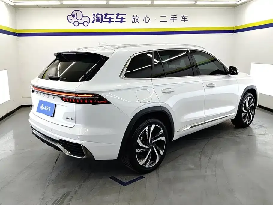 Geely Xingyue L — фото 9