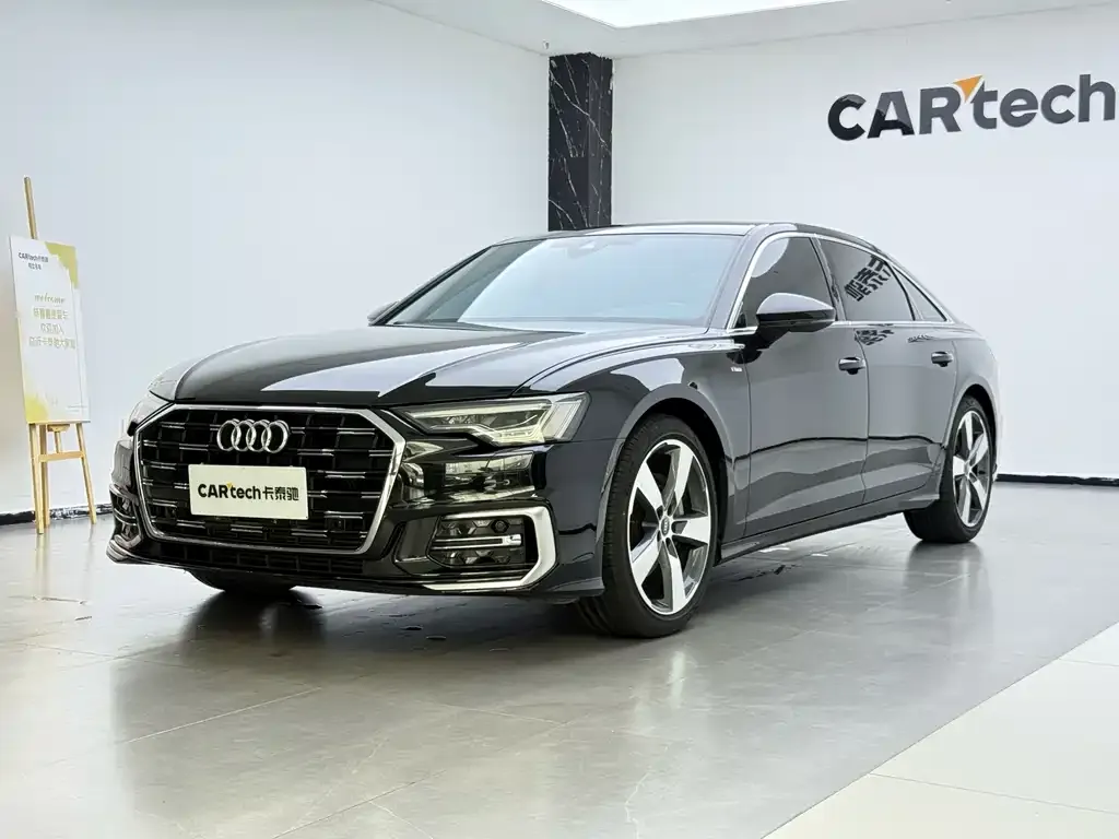 Audi A6L — фото 1