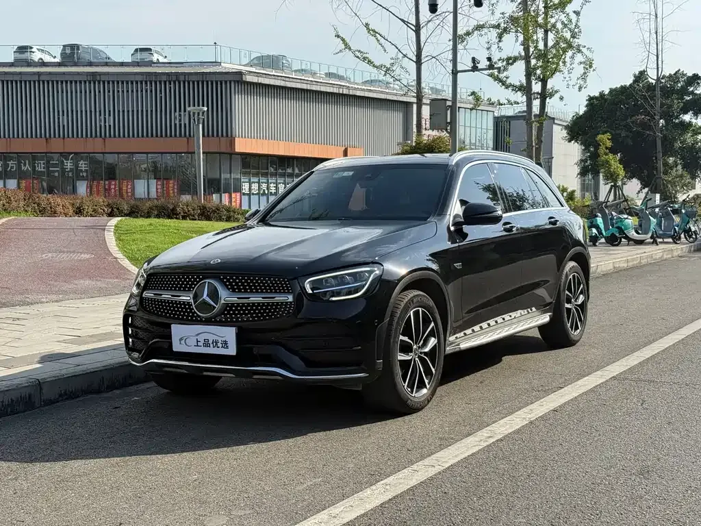 Mercedes-Benz GLC — фото 1