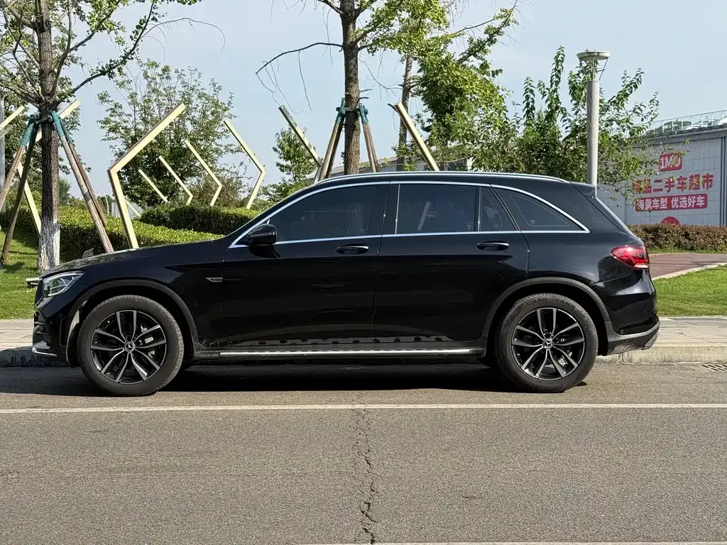 Mercedes-Benz GLC — фото 10