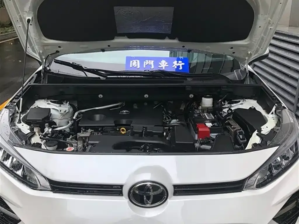 Toyota Wildlander — фото 10