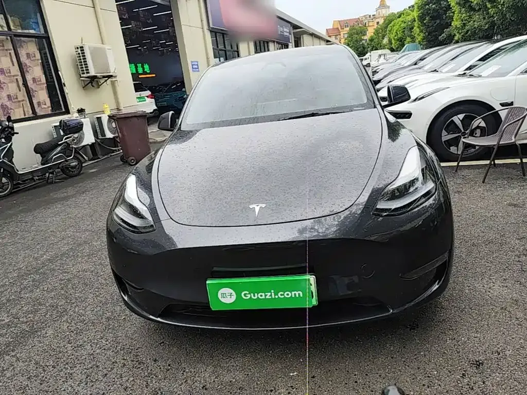 Tesla Model Y — фото 6