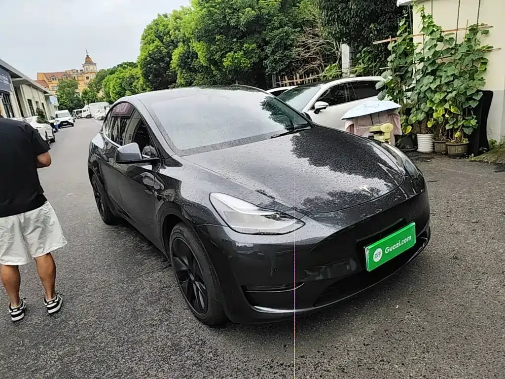 Tesla Model Y — фото 7