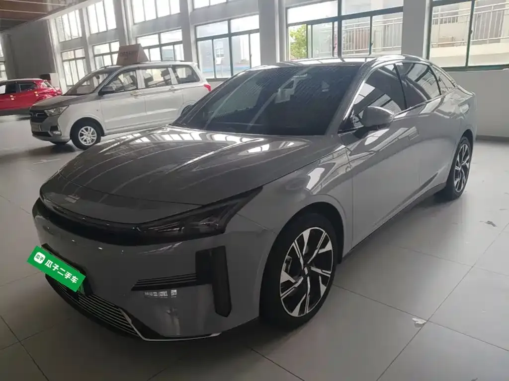 Geely Galaxy L6