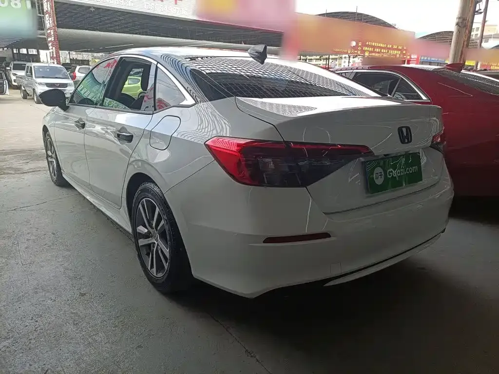 Honda Civic — фото 3