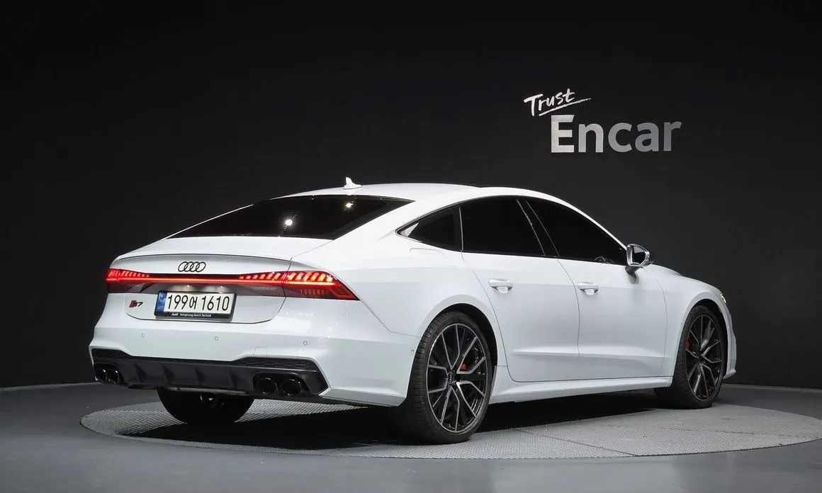 Audi S7 2021 из KR, фото 3