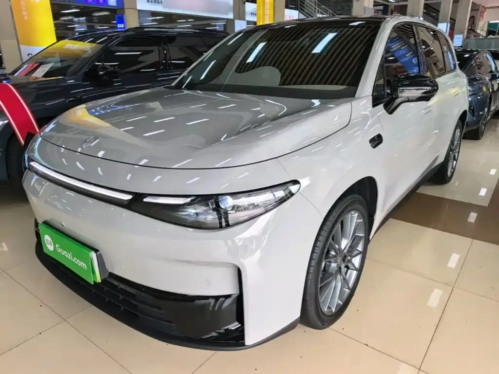 Leapmotor C10 — фото 1