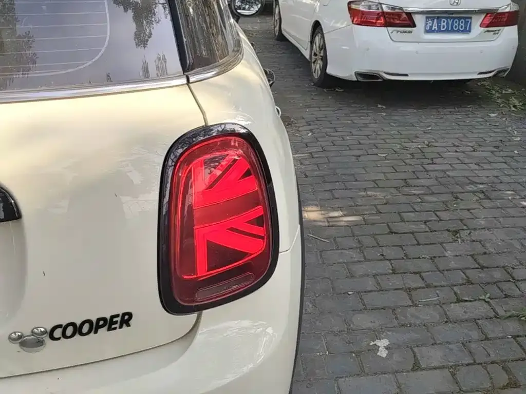 MINI Cooper (3-door) — фото 10
