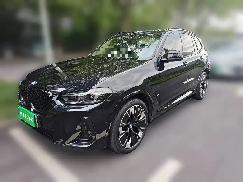 BMW iX3 — фото 1