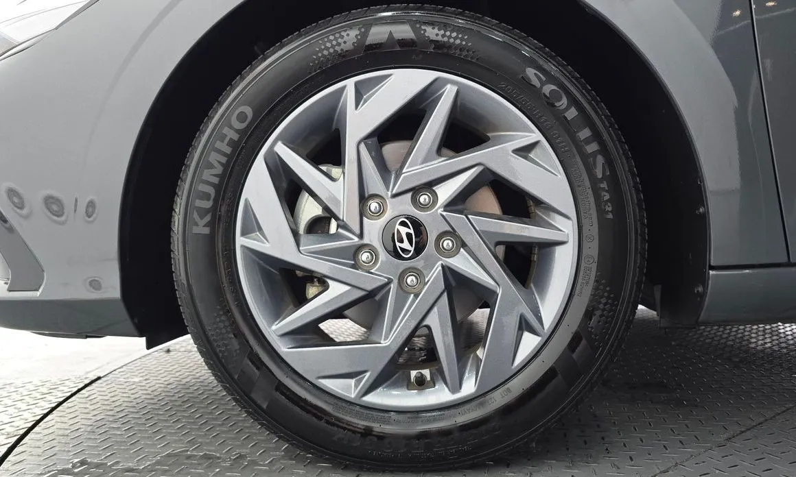 Hyundai AVANTE — фото 6