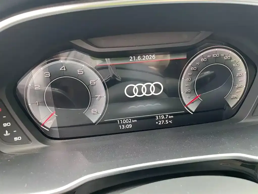Audi Q3 — фото 6