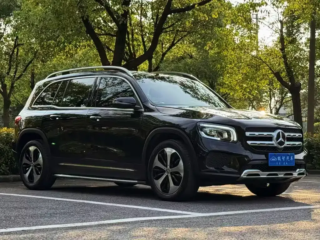 Mercedes-Benz GLB — фото 6