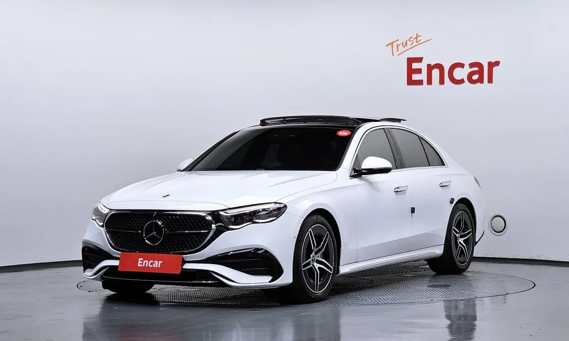 Mercedes-Benz E-Class — фото 1