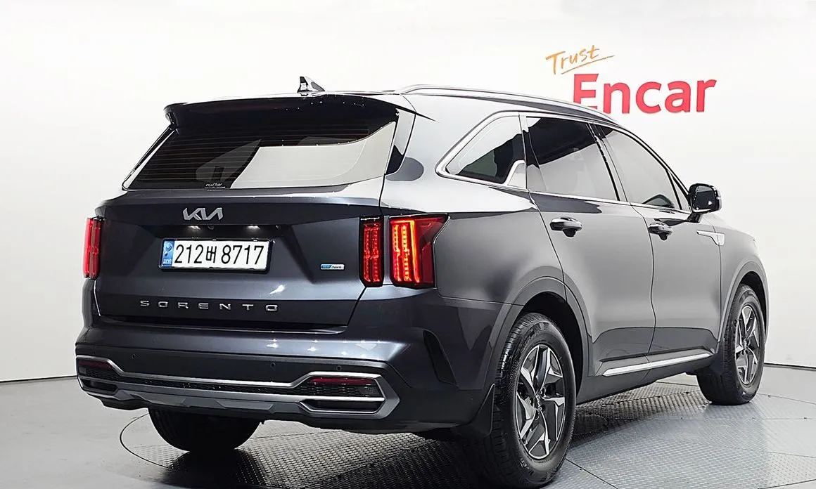 Kia Sorento — фото 10