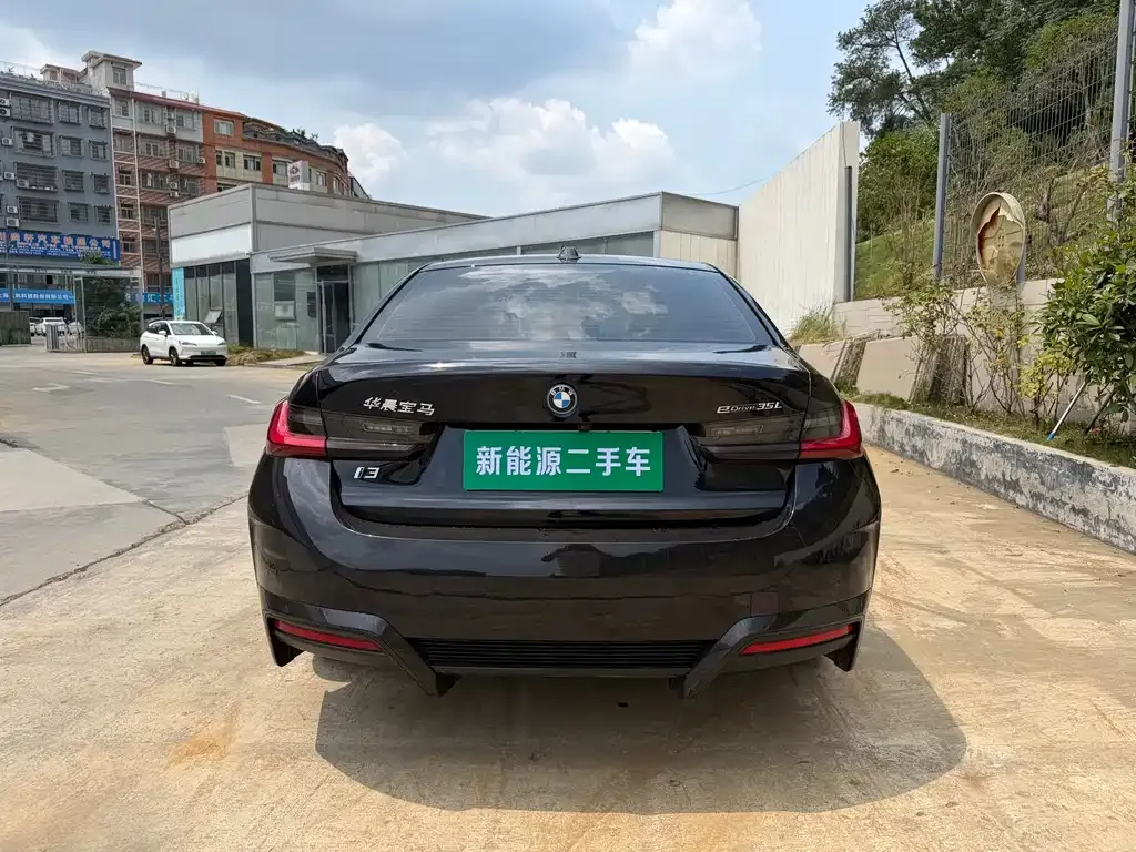 BMW i3 — фото 8