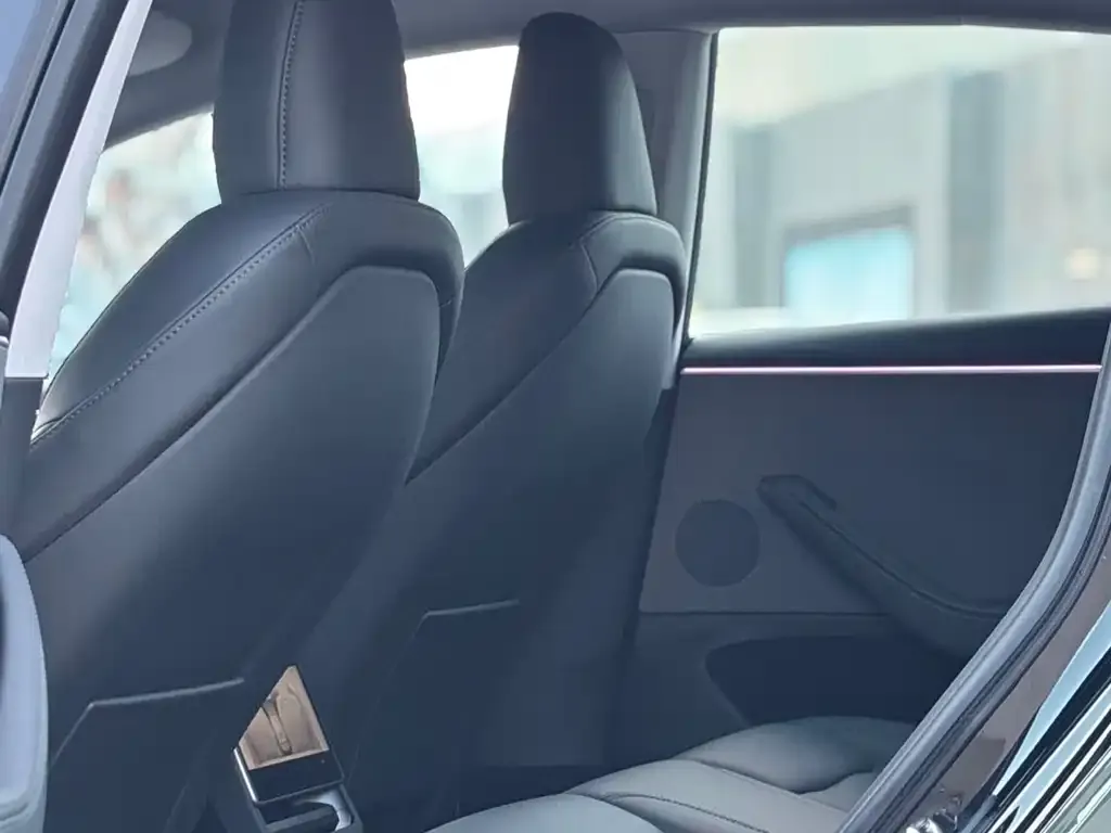 Tesla Model 3 — фото 2