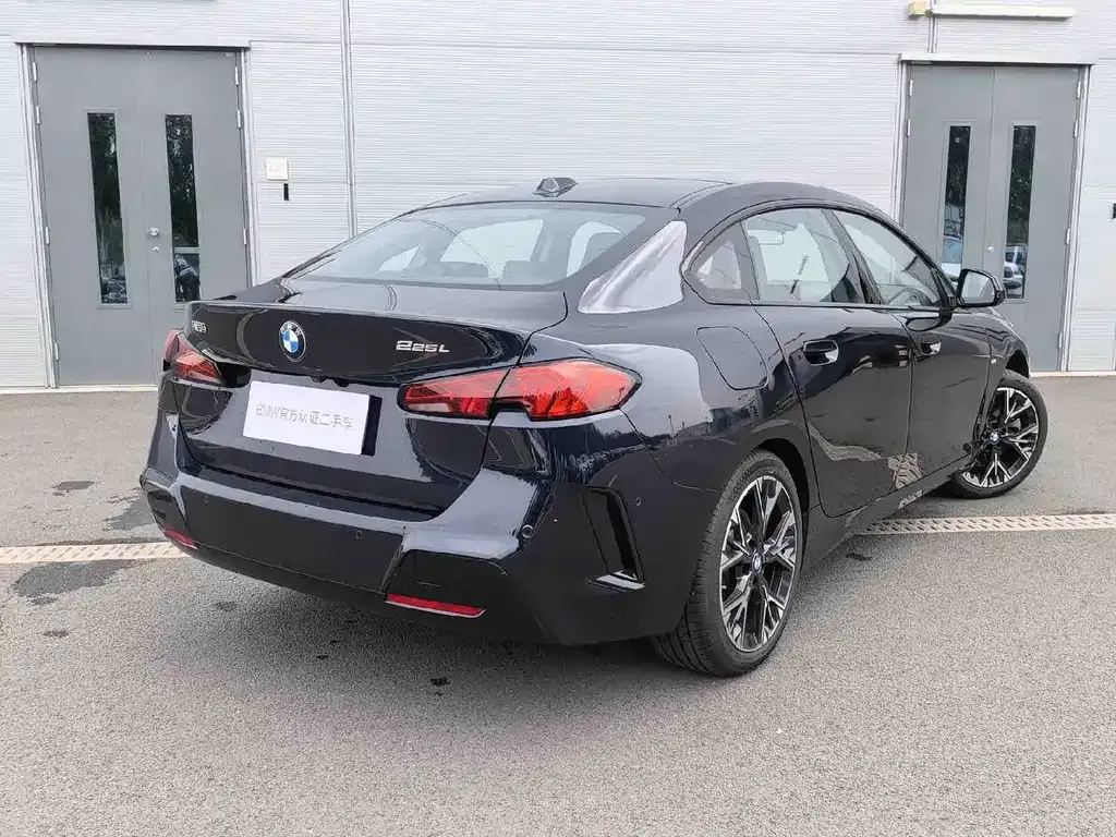BMW 2 Series 2025 из CN, фото 6