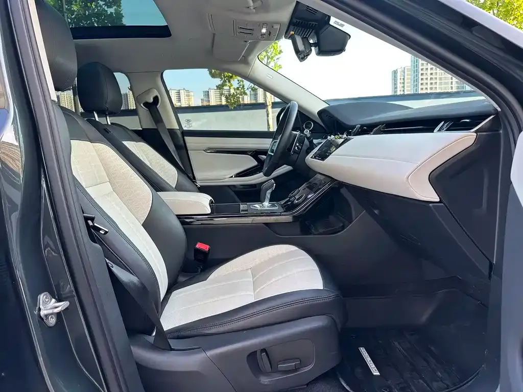 Land Rover Evoque — фото 2