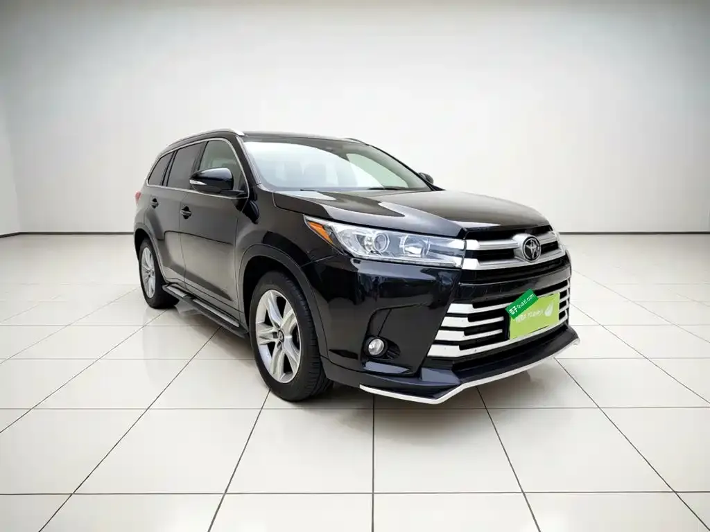 Toyota Highlander — фото 2