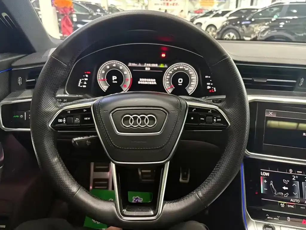 Audi A6L — фото 6