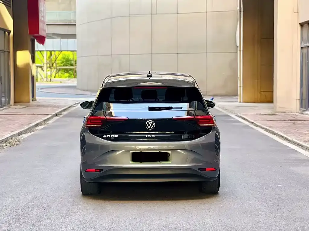 Volkswagen ID.3 — фото 7