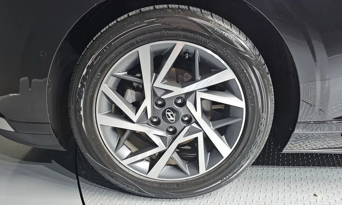 Hyundai Grandeur 2023 из KR, фото 8