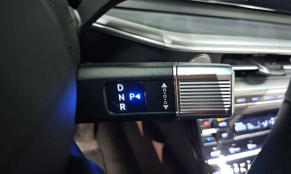 Hyundai Grandeur 2023 из KR, фото 2