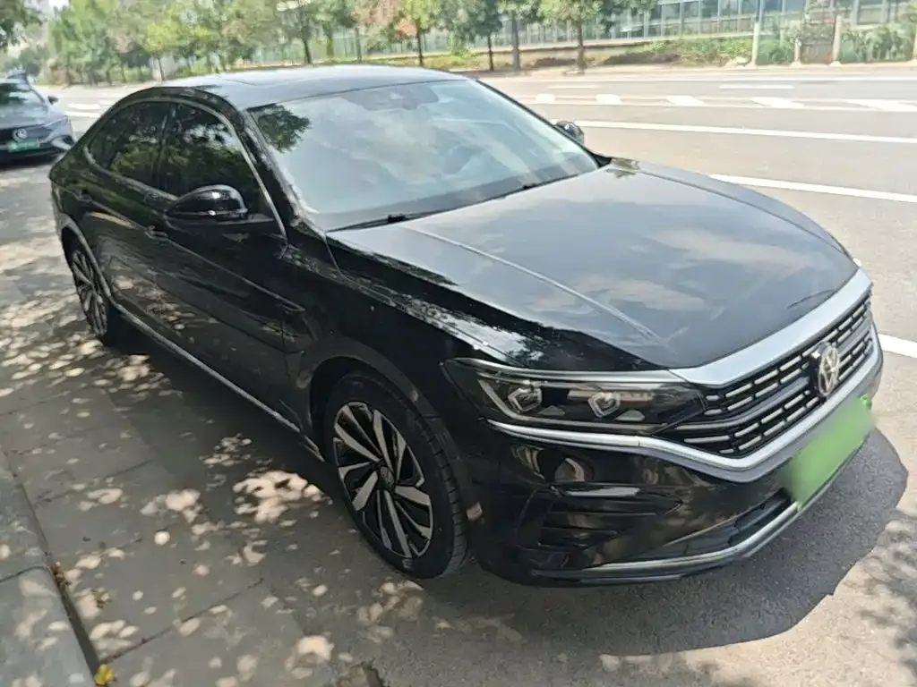 Volkswagen Passat — фото 4