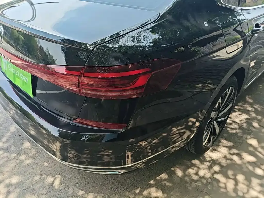 Volkswagen Passat — фото 3