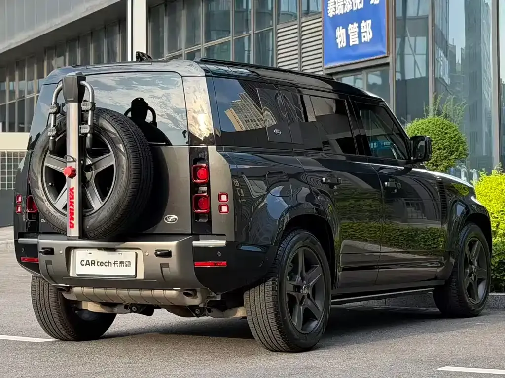 Land Rover Defender — фото 9