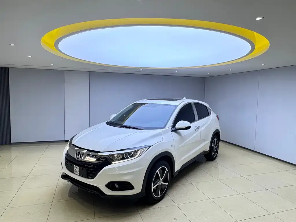 Honda Vezel — фото 1