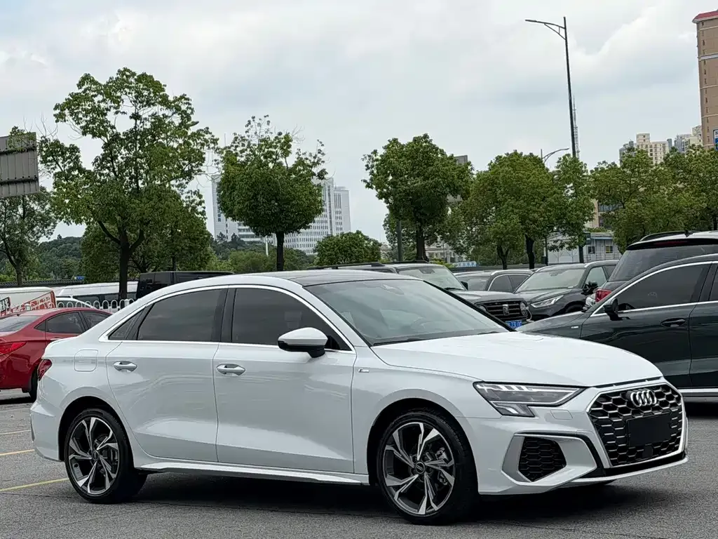 Audi A3 — фото 7