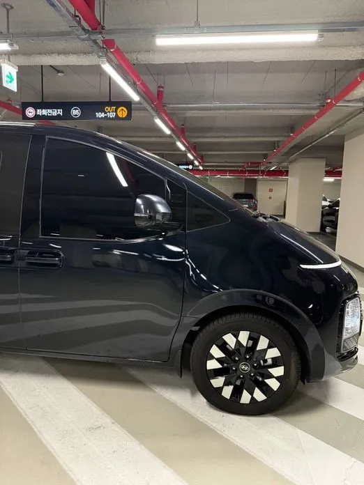 Hyundai Staria — фото 1