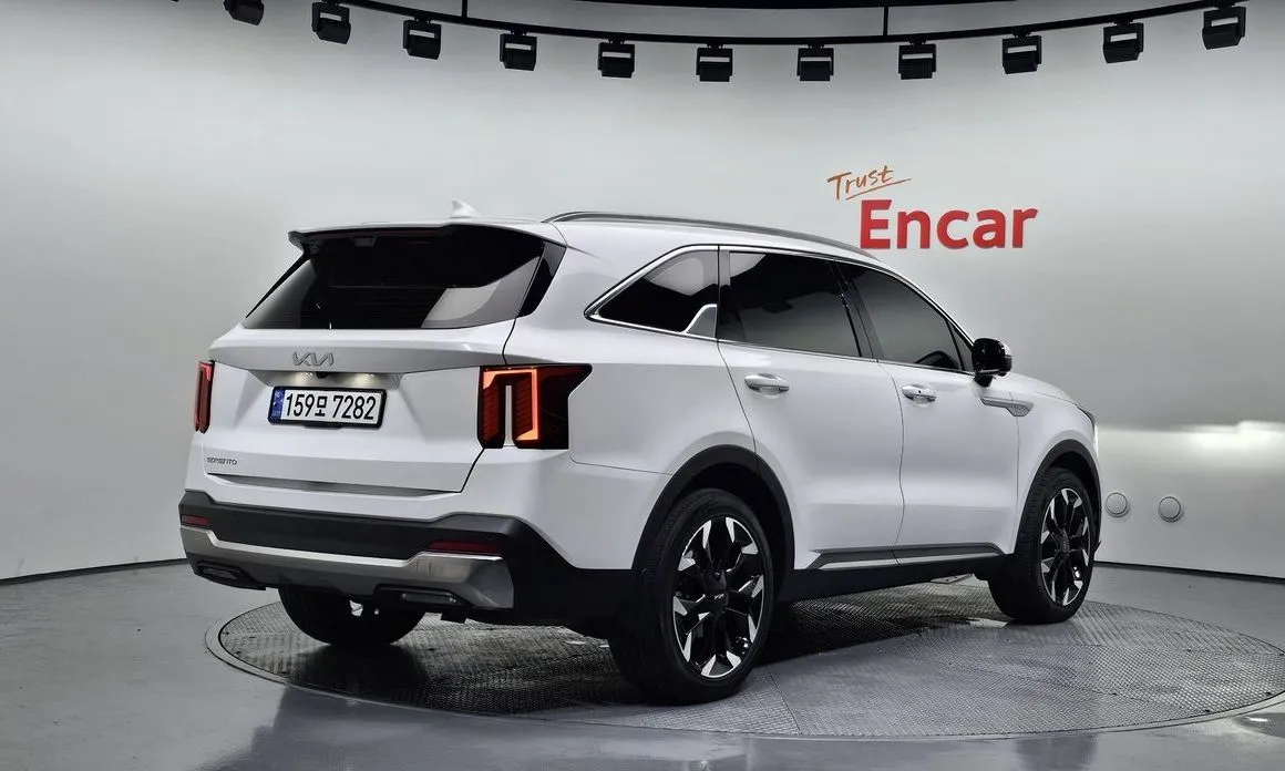Kia Sorento — фото 3